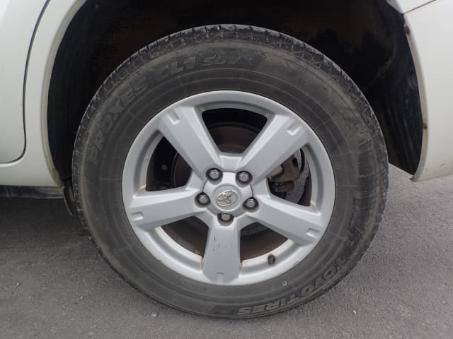 TOYOTA RAV4 thumbnail 10