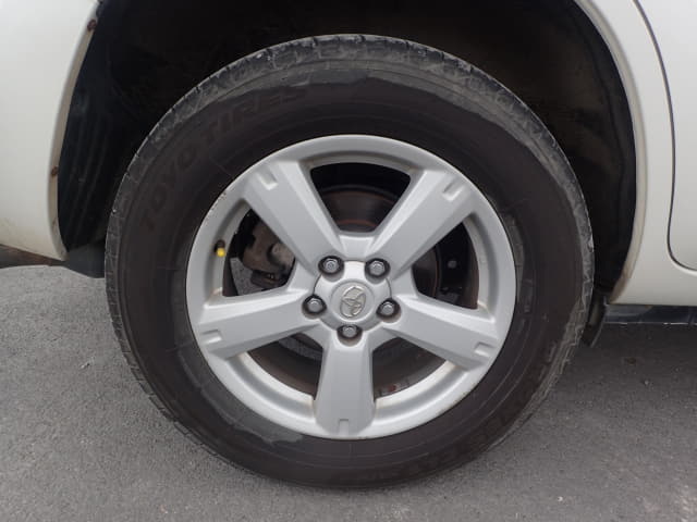 TOYOTA RAV4 thumbnail 11