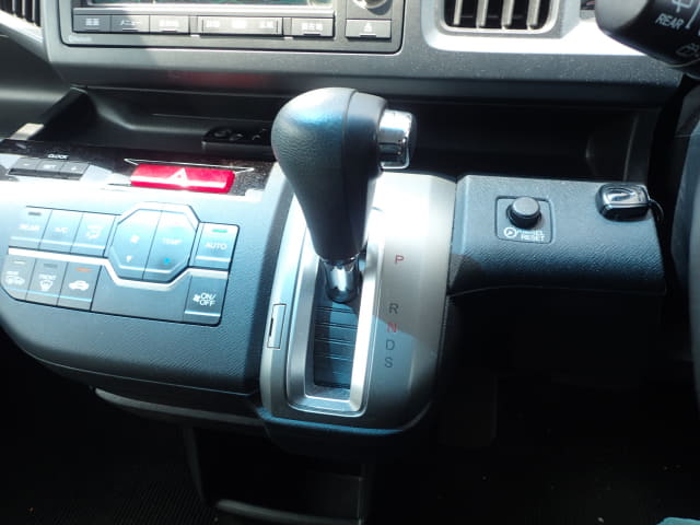HONDA Step WGN thumbnail 37