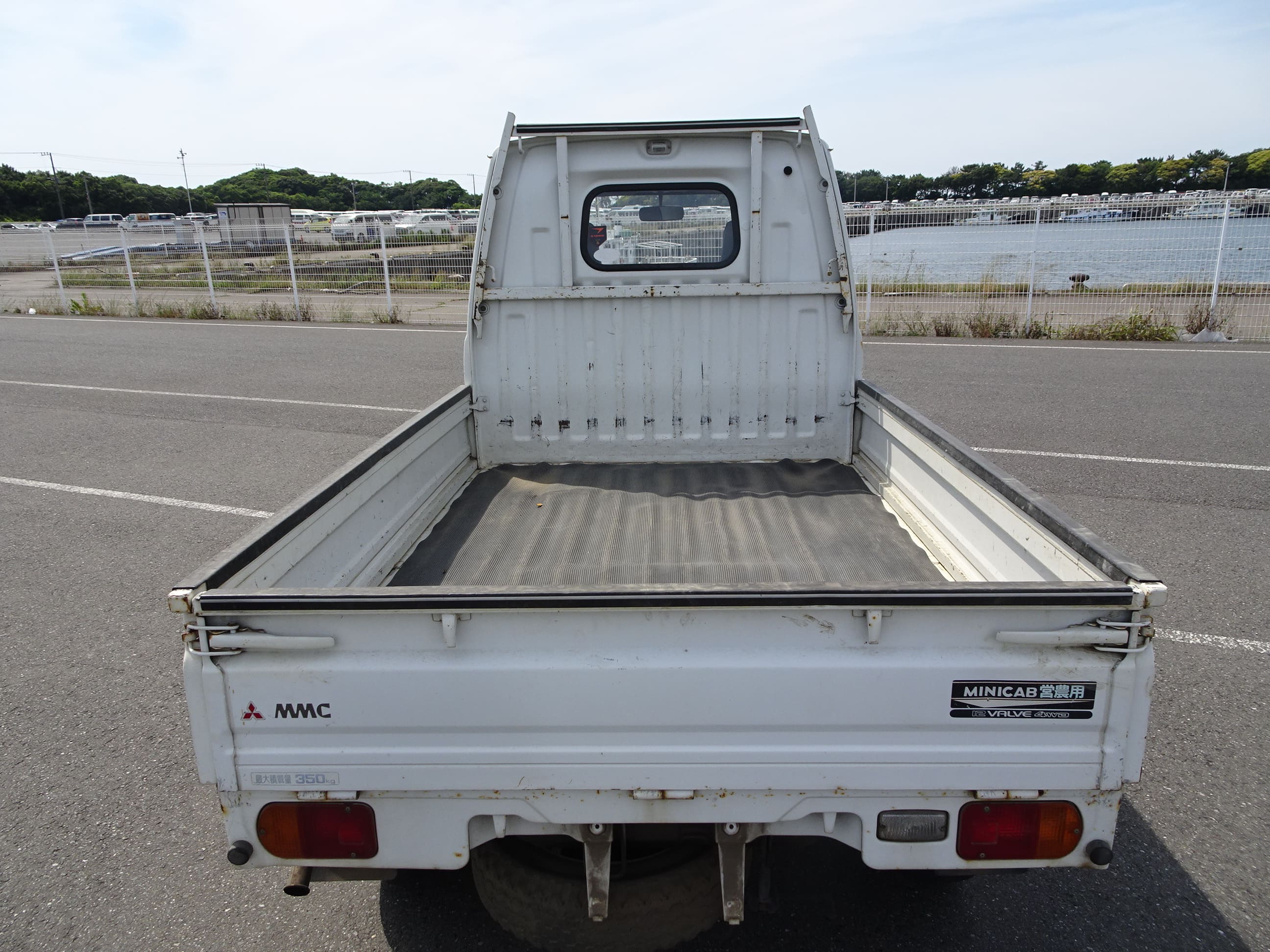 1992 Mitsubishi Minicab JDM car for sale — photo 4 of 10