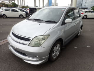 2005 TOYOTA IST