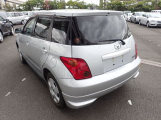 2005 TOYOTA IST