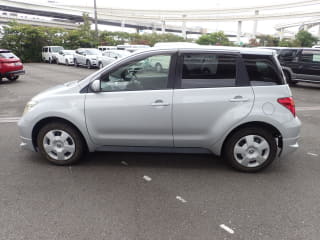 2005 TOYOTA IST