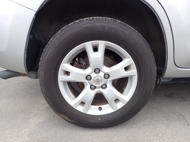 TOYOTA RAV4 thumbnail 11