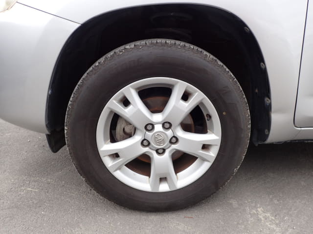 TOYOTA RAV4 thumbnail 9