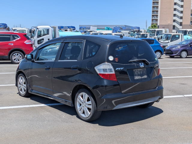 HONDA Fit thumbnail 3