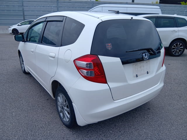 HONDA Fit thumbnail 3