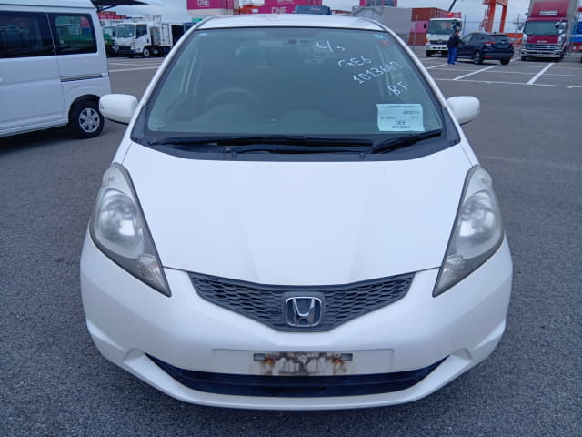 HONDA Fit thumbnail 8