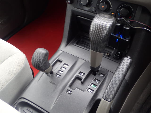 MITSUBISHI Pajero thumbnail 37