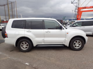 2001 MITSUBISHI Pajero