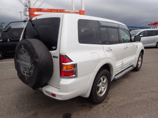 2001 MITSUBISHI Pajero