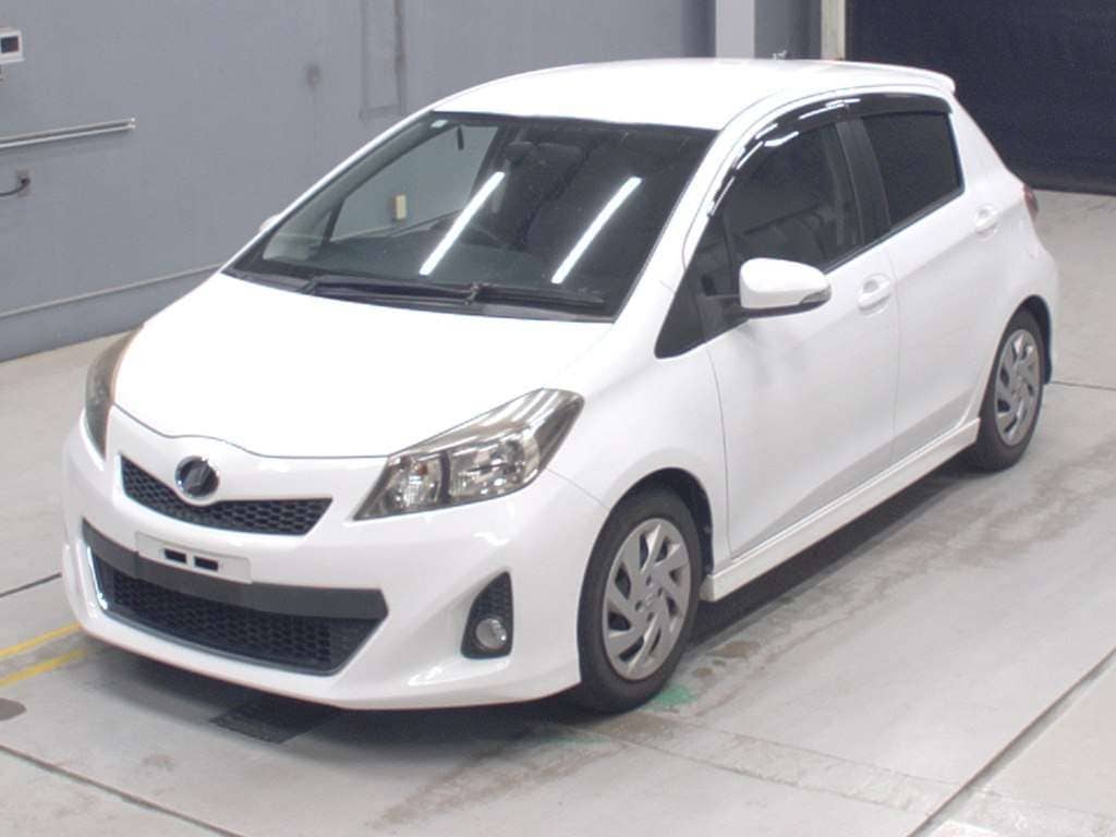 2011 Toyota Vitz JDM car for sale