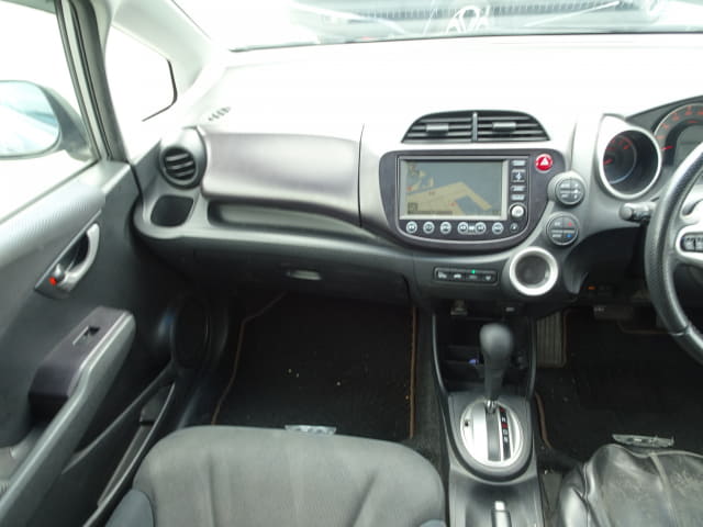 HONDA Fit thumbnail 32