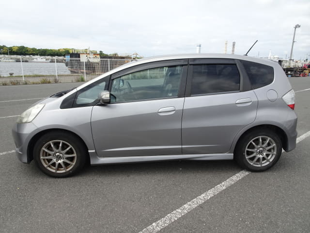 HONDA Fit thumbnail 2
