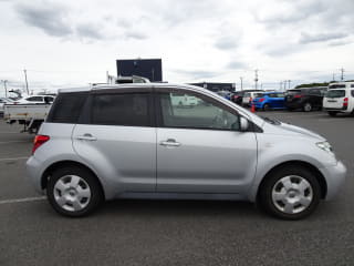 2005 TOYOTA IST