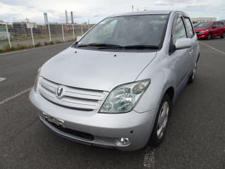 2005 TOYOTA IST