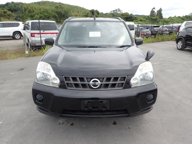 NISSAN X-Trail thumbnail 8