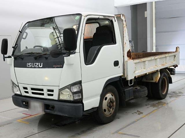 ISUZU Elf Truck