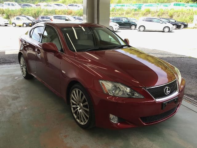 LEXUS IS thumbnail 5