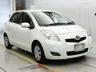 2010 TOYOTA Vitz