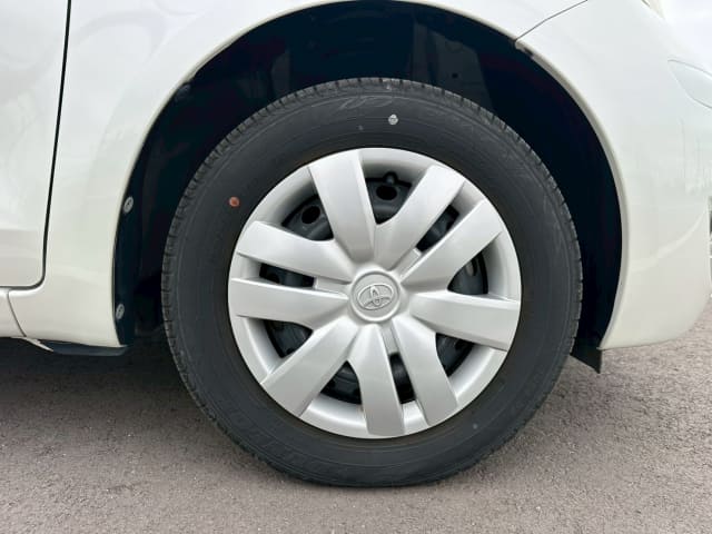 TOYOTA Vitz thumbnail 12