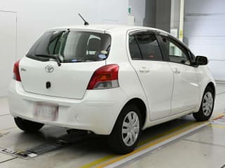 2010 TOYOTA Vitz