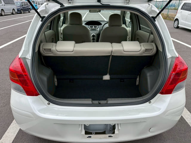 TOYOTA Vitz thumbnail 28