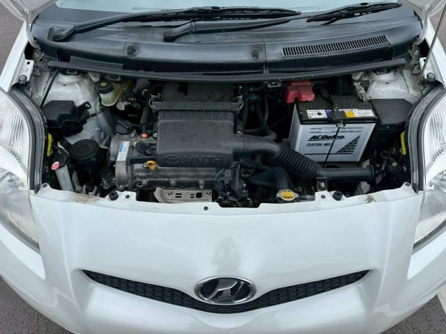 TOYOTA Vitz thumbnail 43