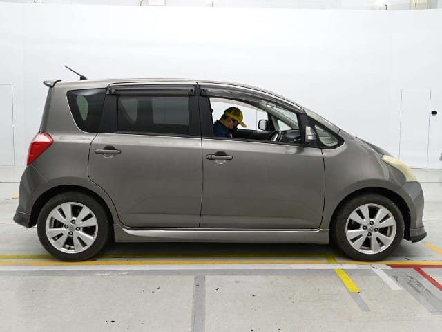 TOYOTA Ractis thumbnail 47