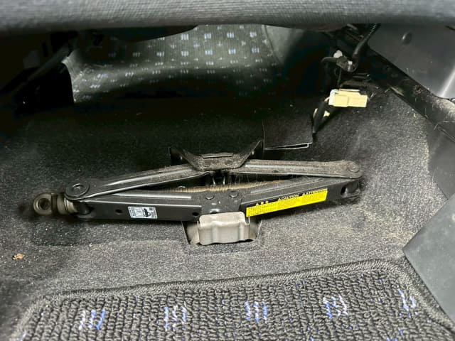TOYOTA Ractis thumbnail 30