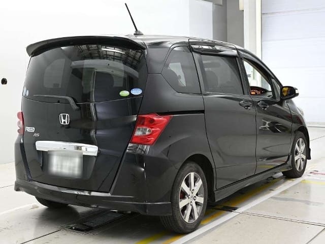 HONDA Freed thumbnail 2