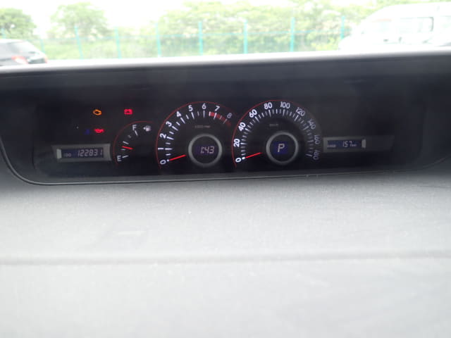 TOYOTA Noah thumbnail 54