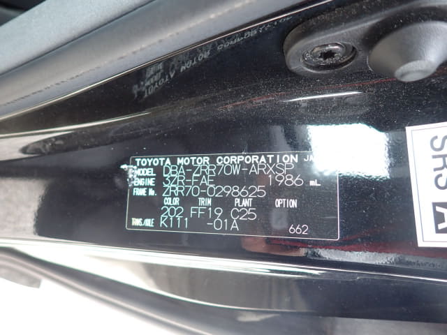 TOYOTA Noah thumbnail 44