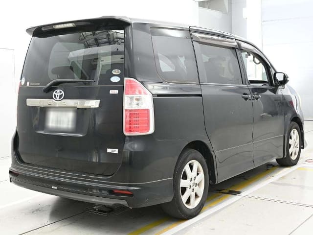 TOYOTA Noah thumbnail 48