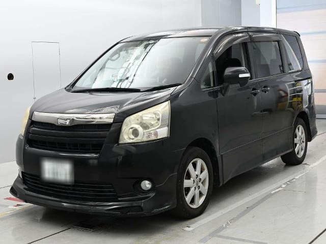 TOYOTA Noah thumbnail 47