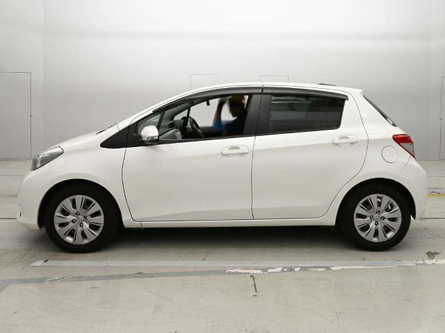 TOYOTA Vitz thumbnail 48