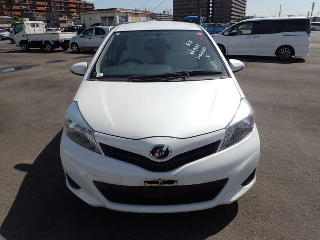 TOYOTA Vitz thumbnail 8