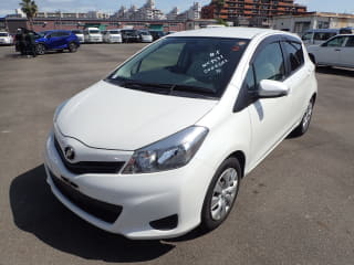 2011 TOYOTA Vitz