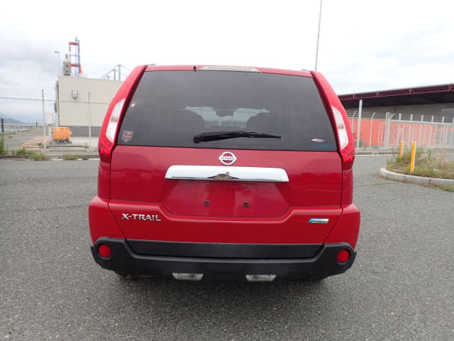 NISSAN X-Trail thumbnail 4