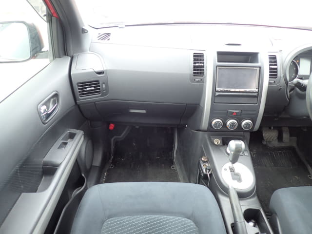 NISSAN X-Trail thumbnail 33