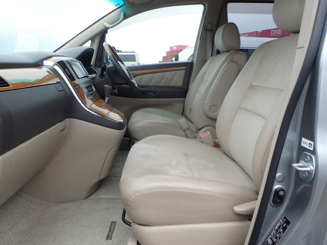 TOYOTA Alphard thumbnail 26