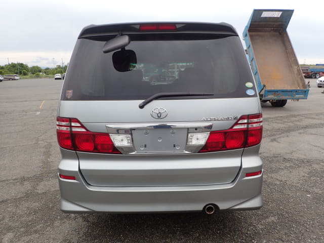 TOYOTA Alphard thumbnail 4