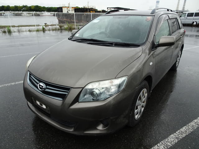 TOYOTA Corolla Fielder