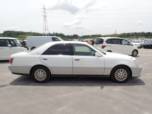 TOYOTA Crown thumbnail 6