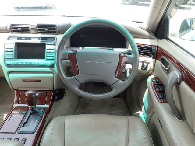 TOYOTA Crown thumbnail 32