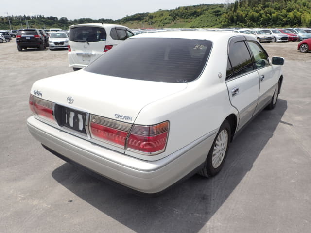 TOYOTA Crown thumbnail 5