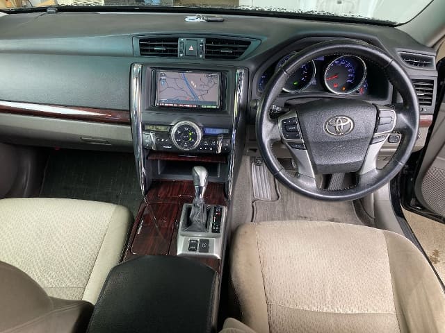 TOYOTA Mark X thumbnail 3