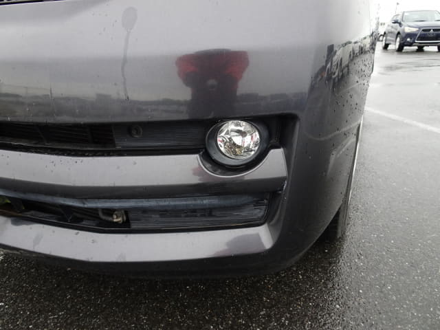 TOYOTA Voxy thumbnail 44