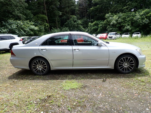 TOYOTA Crown thumbnail 6