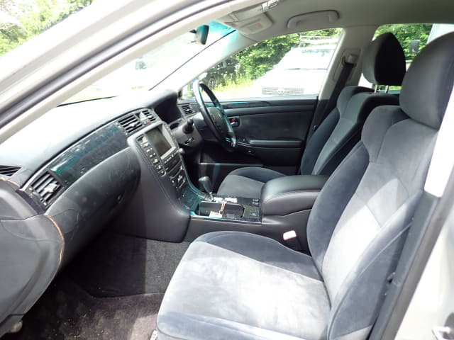 TOYOTA Crown thumbnail 26